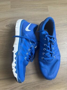 Nike Men’s Blue Flywire Training Shoes
